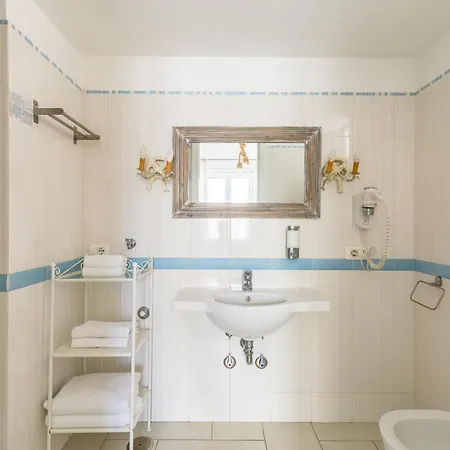 فندق مبيت وإفطار Fortino كابري